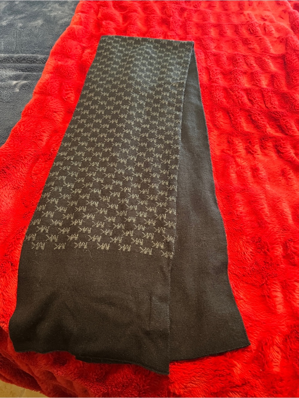 Michael Kors unisex Black Patterned scarf